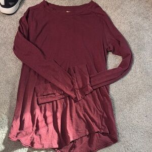 Women's Oversized Long Sleeve Burgundy Top